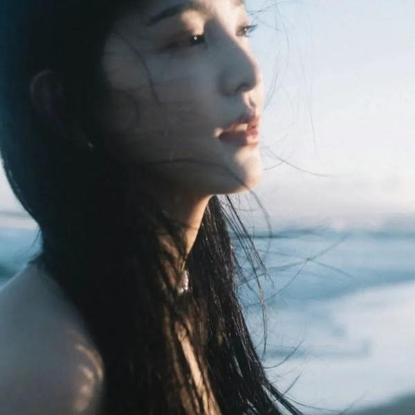 女主角